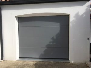 Porte de garage aluminium en Vendée